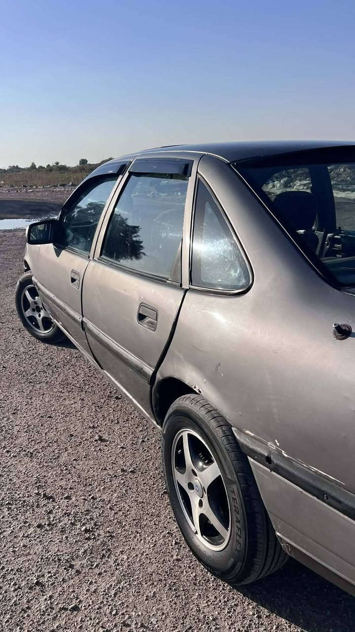 السلام عليكم اوبل فكترا للبيع موديل ٩١ رقم بابل مشروع وطني بسمي شرط التحويل ثاني يوم سياره جاهزه من كل النواحي 
سياره مال جناي (مكينه ١٦) نوزل مكينه بيها تبخير 
مكاني محموديه سعر ٣٣وبيها مجال الطيبين ***********
