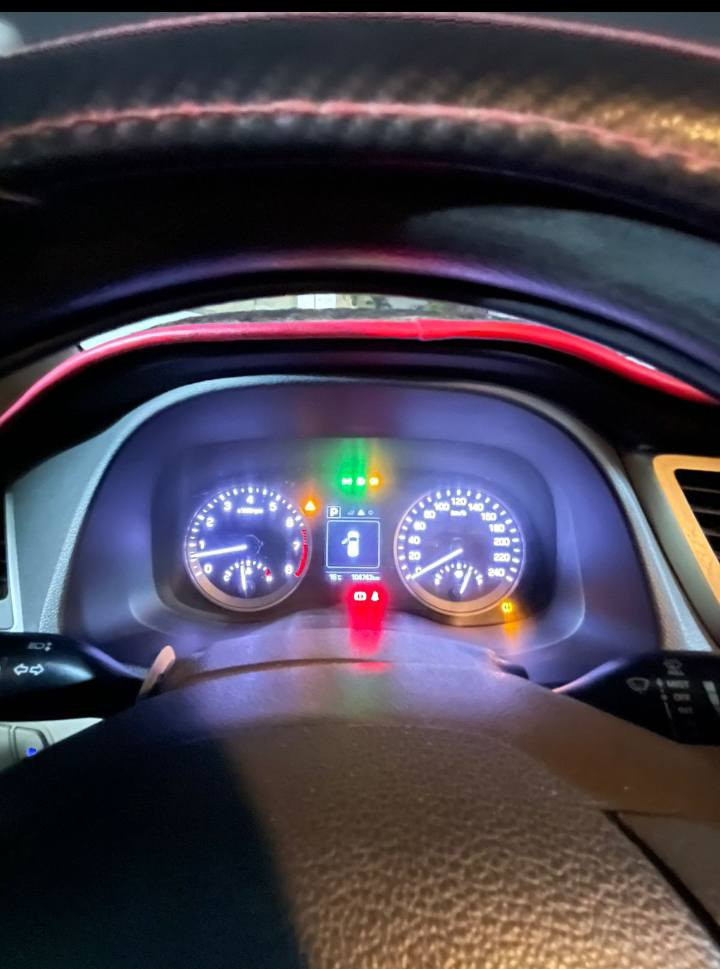 سلام عليكم توسان للبيع 2018 محرك الفين دوش سياره نضيفه  سياره خليجي كرديه ماشيه 105  السعر 160 ***********
