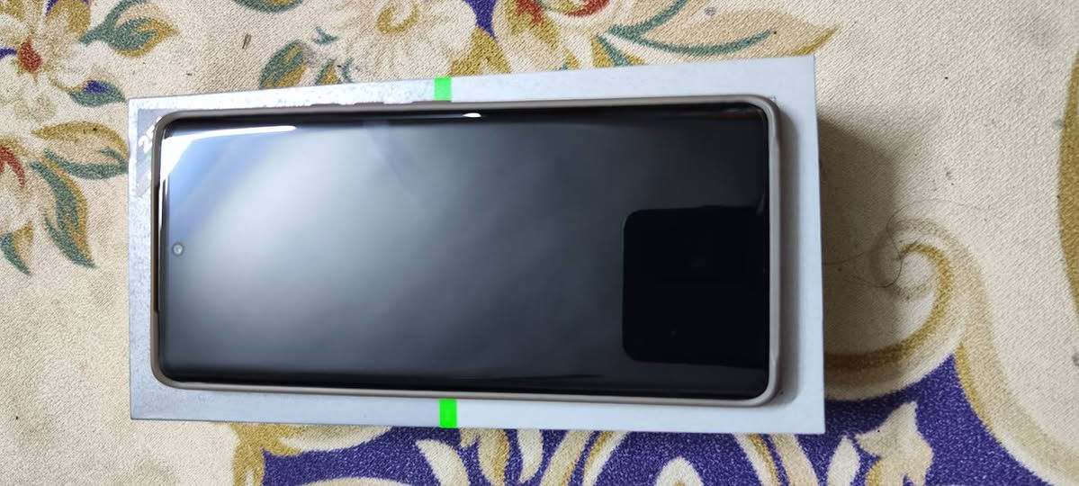 السلام عليكم
نوت 50 s
جهاز نحيف 
ذاكره256/16
جهاز نضيف جدا
كامل ملحقاتها 
سعر 300وبي مجال
رقم ***********
مكاني بغداد قرب مرور تاجيات
