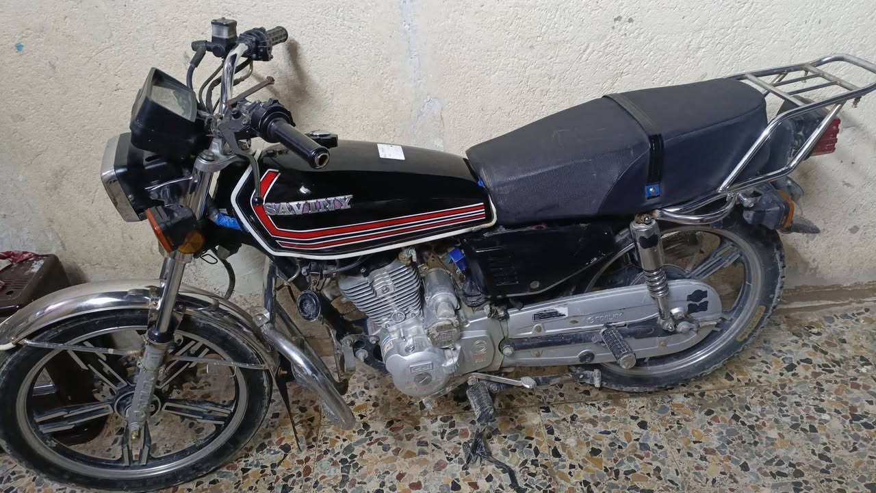 سلام عليكم دراجه ايراني للبيع موديل 21 نضيفه نواقص بصيطه السعر 500وبيه مجال اتصل *********** مكان بغداد النهروان
