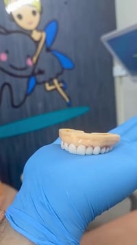 ابتسامة اول أيام عيد الفطر المبارك  فرعنا الأول #المركز_السوري_الطبي ا...