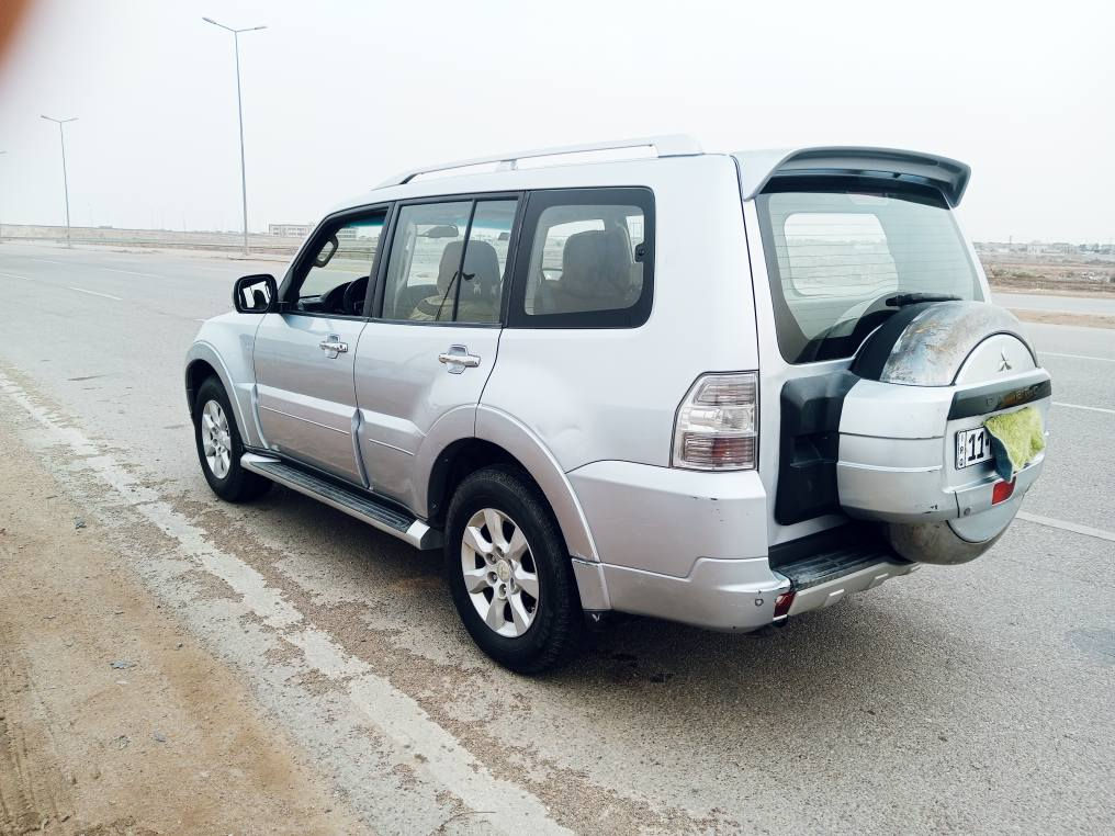 باجيرو
موديل 2010 
كفاله عامه
حبتور فول فول
رقم بغداد تحويل ثاني يوم
تخم تاير جديد
مكينه وكير مكفولات
سياره جديده ما بيها نقص
العنوان الكوت زين القوس
السعر 140 وبي مجال بسيط
للاستفسار *********** دهل اوران, واسط
