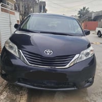 تويوتا سينا • ٢٠١٧ • ١٤٠٠٠٠ ميل