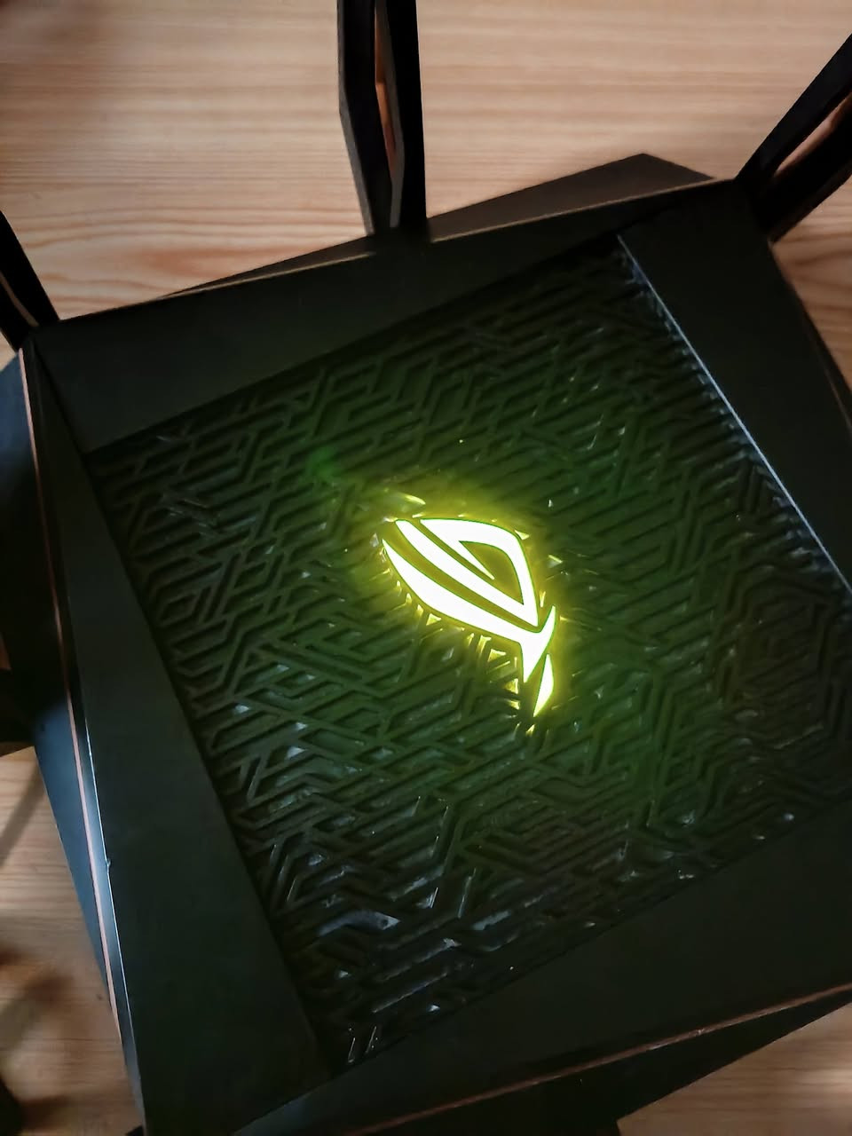 راوتر كيمنك  ASUS  للبيع

AX11000 

Wi fi 6

ألسعر  275  ألف

متوفر توصيل جميع ألمحافظات
واتساب  ***********
