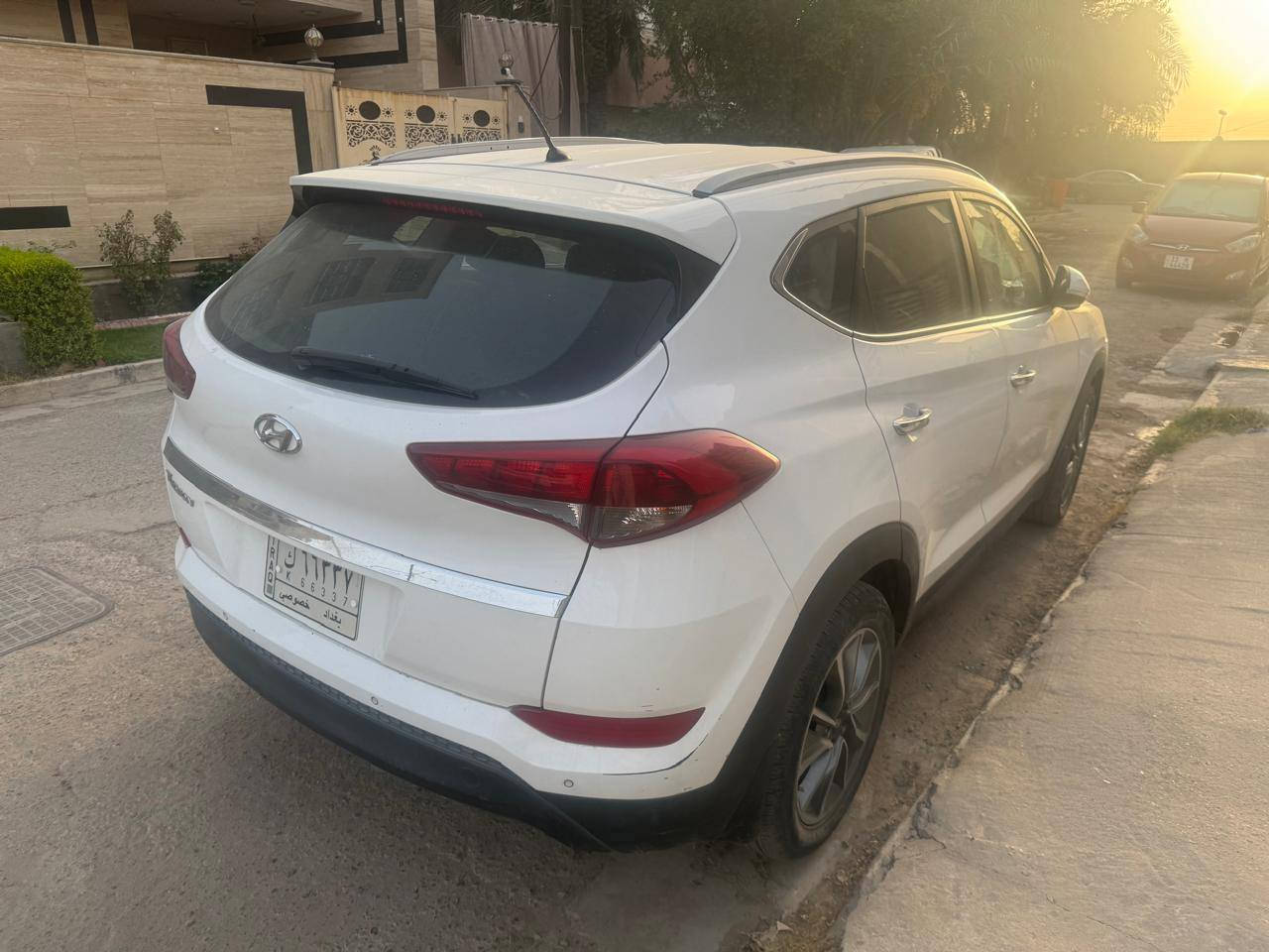 توكسان موديل 2018
ماشية 70000
سيارة مكفولة من الصبغ والبارد  والكير والمحرك والتبريد 
بيها شخوط بسيطة بالدعامية  ورصعة بالجاملغ الامامي 
السعر 18200$
للاستفسار التواصل عبر الواتس اب 
***********
