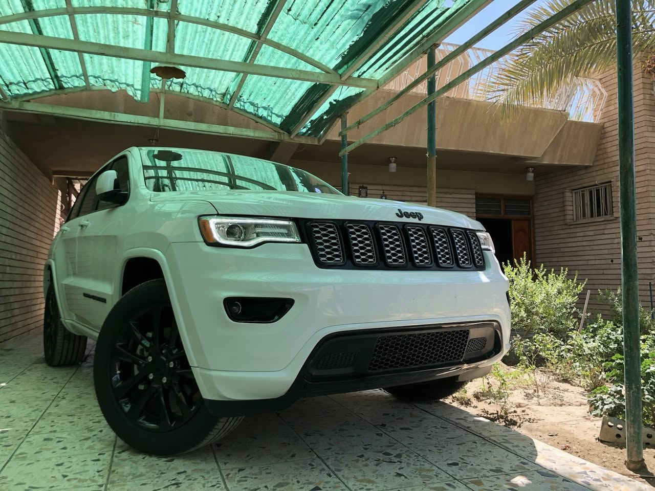 السلام عليكم

السيارة جديدة كلش وبالعافية على الياخذها

 JEEP GRAND CHEROKEEبلاك توب  2018

عدد المسافات (٨٩) الف ميل  

جيب فئة:    لاريدو بلاك توب 4x4

موديل:     ٢٠١٨

مكينة:     V6 3.6

وارد امريكي  (قطعه وحده * جاملغ امامي * بدون اي دواخل شاصي بدنه لغود كله مكفول ).  🙋‍♂️ ضربه مو قويه  ✅
بدون ايرباك بدون ايربك بدون ايرباك 

العنوان بغداد  - الزعفرانيه  - شارع المعهد    السياره باسمي - تحويل مباشر 

السعر: 260 و بيها مجال 

للاستفسار: ***********

اتصال او واتساب
