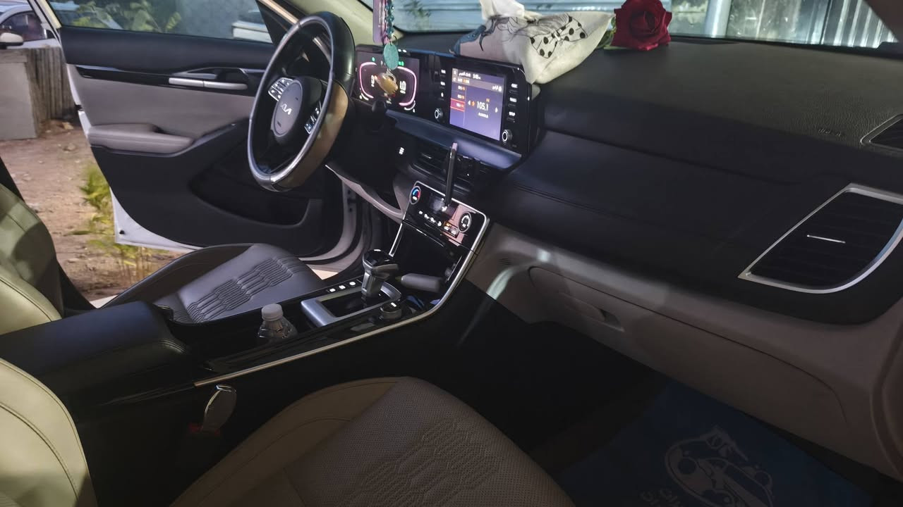 كيا سليتوس 2024 نضيفه استخدام نسائي مواصفات كوريه خليجي بيها حساسات خلفي امامي كامره خلفي تبريد شاشه ٤ ايرباكات لدات نهاري تبريد قطعتين شاشه ابل كار بلي اندرويد مودات  قياده اضائه داخليه مرقم بغداد ثاني يوم تحويل ٠ غرامات ماشيه ١٣٠٠٠ بانزين محسن دهن كله اغله نوعيه السعر17٫500دولار وبيها مجال  العنوان بغداد شارع فلسطين للتواصل ***********
