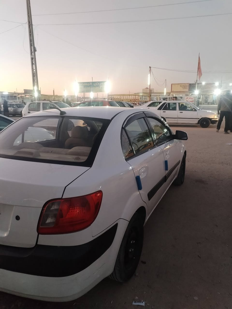 كيه ريو موديل 9سياره جهازه تبريد حدايد جداد كير جديدمكفولات مكينه بيه خيط بخار قليل بيه طخه قبك جنطه شبر على بارد والباقي مكفوله من ضربه مكاني نجف عباسيه سعر 88 وبيه مجال قليل ***********
