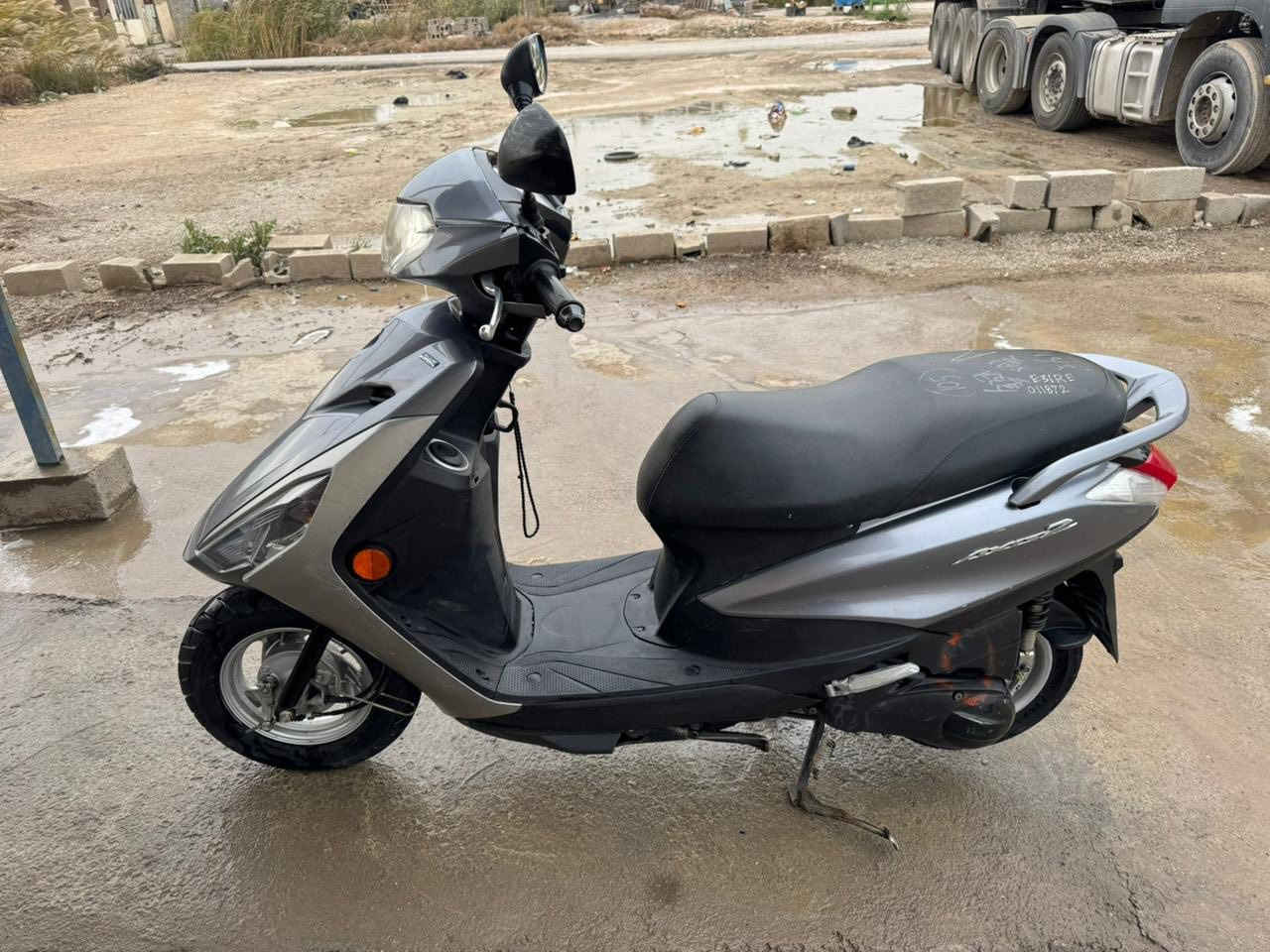 سلام عليكم شباب دراجة لبيع مكاني ديالى بعقوبة هذا رقمي *********** خابر وتدلل
