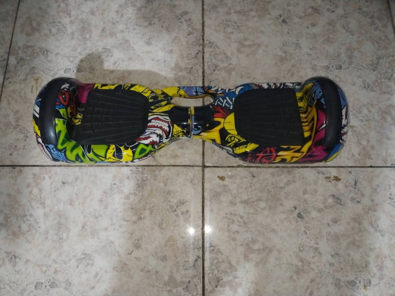 سكوتر كهربائي مستخدم جديد للبيع بي بلوتوث سعرة 60 وبي مجال للتواصل ***********
