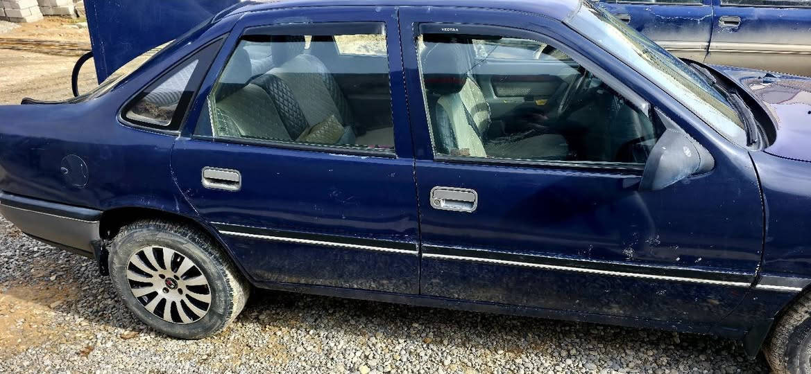 فكترا للبيع موديل 1992 حجم 18 گير اوتوماتيك رقم نينوى الماني شرط التحويل نظيفة كلش.
مكان تلعفر
السعر والاستفسار اتصال بالرقم التالي
 ***********
 ***********
