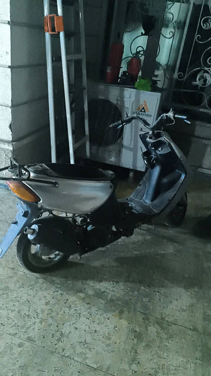 السلام عليكم ماكس قجمه للبيع تجفيت جديد دراجه خير من الله صالنصه fm ام الورده الاصليه شغاله هندر واحد سعر 240 وبيه مجال للشراي مكاني زعفرانيه اربع شوارع *********** واتساب
