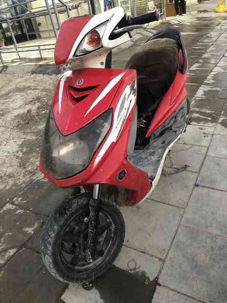 سلام عليكم سكنس فحل للبيع مكينه ٥٨ونص صالنصه صجميه دبلات خلفيه جديده الدراجه يرادلها ترتيب ومفارغ الها الدراجه نكره بكل وقت مشيها شلعه ومعدل طيران السعر ٤٠٠وبيها مجال الشراي يدلل مكاني بغداد البياع الشرطه الخامسه رقمي***********
