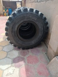 البيع تخم تاير23 5 25  ياباني ينشد جوبلس نضاف الستفسار عله الرقم 07708...