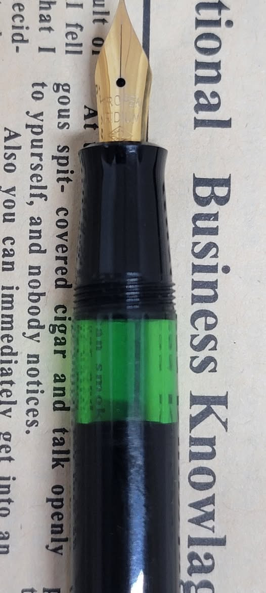 السلام عليكم
توفر قلم تروبين الماني الصنع غير مستخدم نهائيا بالعلبة مع تطوالة مكتب

سنة الصنع : ستينات
بلد الصنع : المانيا
البدن : ريزن لامع اسود حامل الورق لون ذهبي 
نظام التعبئة : piston خزان داخلي يسحب كمية كبيرة من الحبر
حجم النبلة : Flexible Nib نبلة تتوسع بالضغط (اخر صورتين توضح الفرق)
السعر مع علبة حبر 50 مل : *65،000 دينار * بدل من *70،000*
للحجز يرجى مراسلتنا عبر الواتساب 
***********
