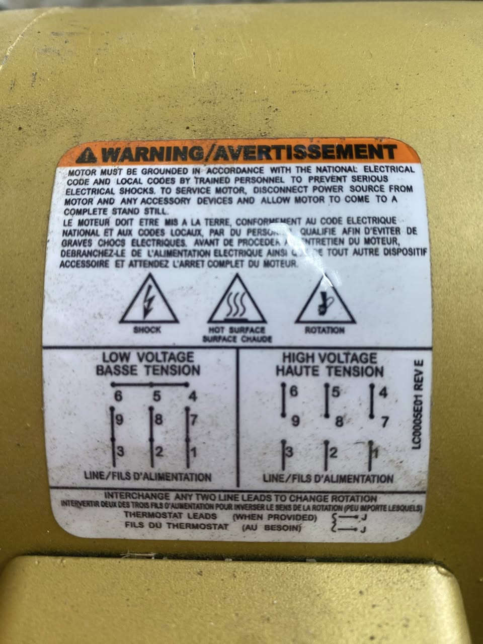 السلام عليكم 
للبيع خمسة حصان 5HP دورة 3400 جديد كارتون مامشدود أمريكي ثري فيز  بغداد شارع فلسطين 
***********
