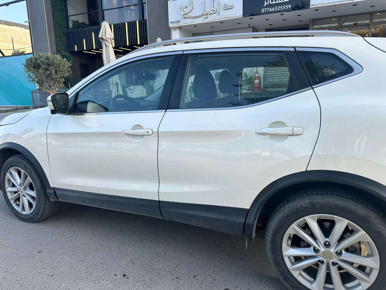 سلام عليكم شباب سيارة للبيع نيسان روج 2017 فول معده الفتحه السعر. 15 الف وبيها مجال بسيط 
اتصال 
+964 790 171 8667


**إذا كنت صاحب هذا الإعلان وتريد حذفه لأي سبب، رجاءا أرسل رسالة إلى الدعم الفني**