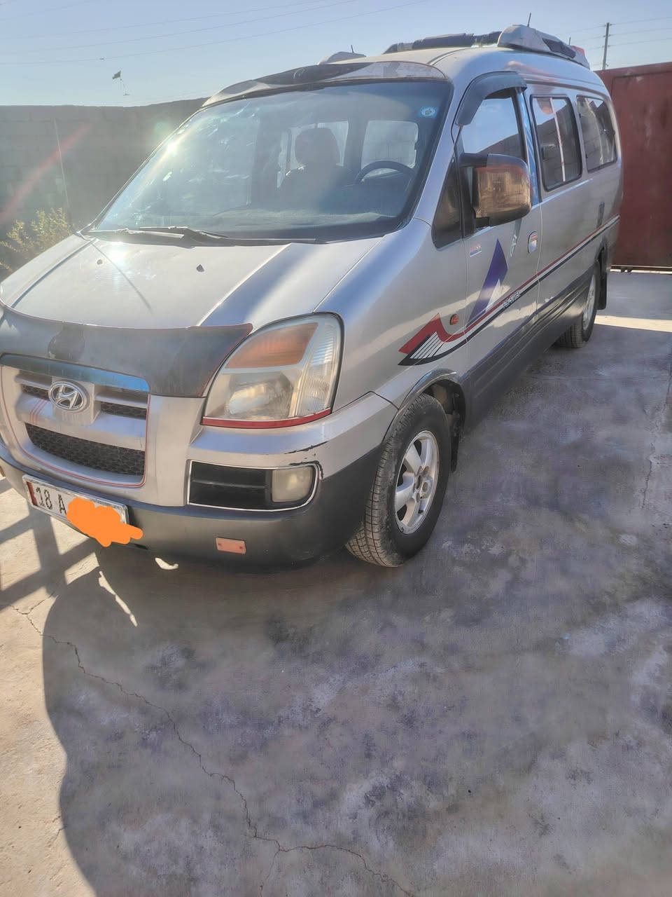 السلام عليكم ورحمة الله وبركاته ستاركس رقم بابل دولي 2007كفاله عامة  مفتوح كير عادي كير محرك اكسن جديد حداده جديدة تخم تايرات داخل جديد كهربائيات فول ترايك للبصره تبريد شغال اربعه دسگ لشراي يتصل ***********.
