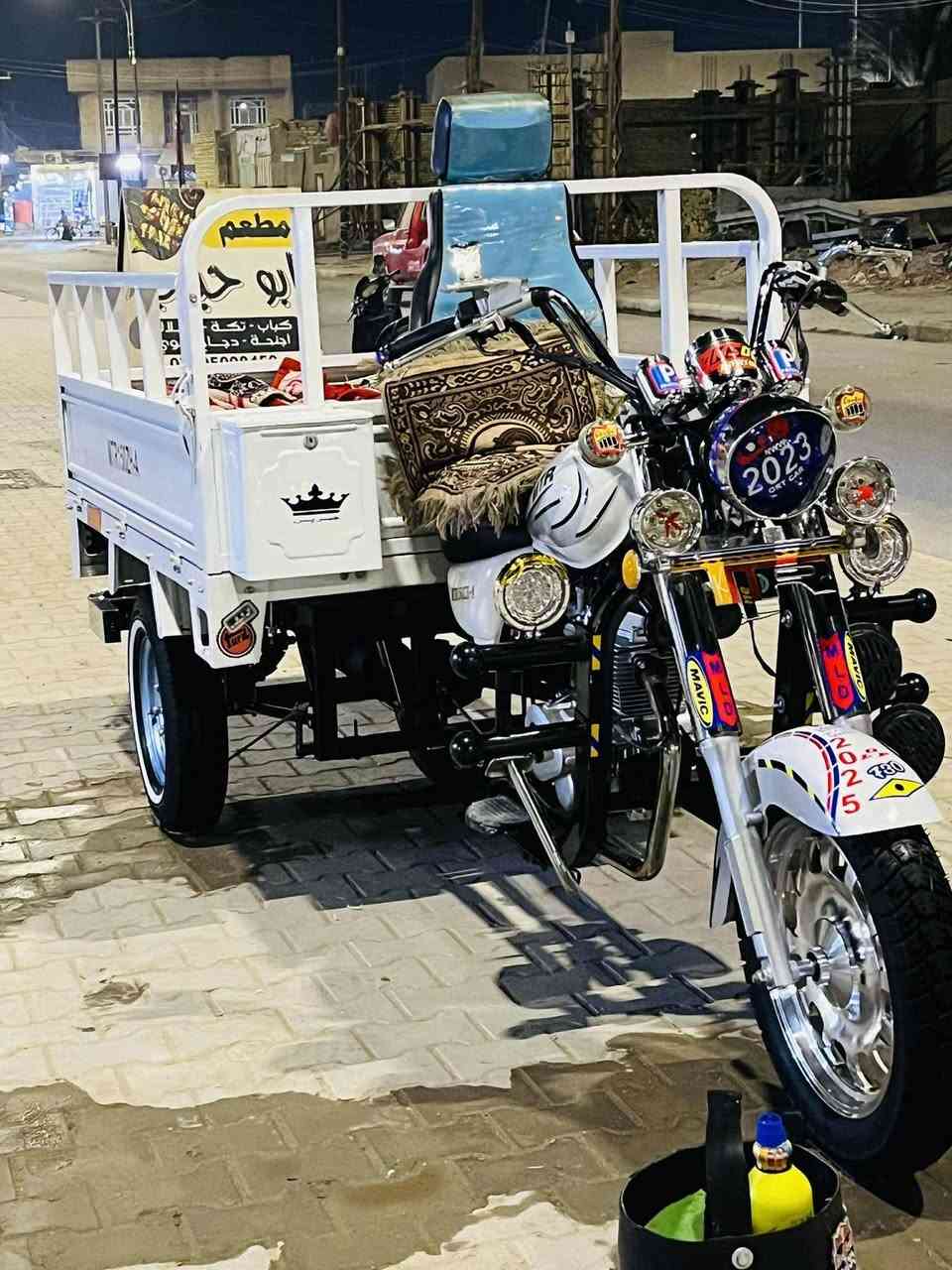 السلام عليكم ستوته للبيع موديل 2009رقم.ابيض.***********
