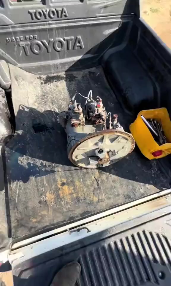 تصليح كافه انواع الحفارات الهيتاشي تصليح امانه فول ودرجه اولى وشغل نظافه 100‎%‎ بأداره ابو محمد حكيم القره غولي وأولاده العنوان بابل المحاويل الخط السريع الدولي للأستفسار اتصل *********** ✅ عہٰٖبہٰٖاس ﮧ' ﮧ'ۦ ابو محمد القره غولي حيدر حكيم خبير الهيتاشي حكيم ابو محمد واحد عراق ✅
