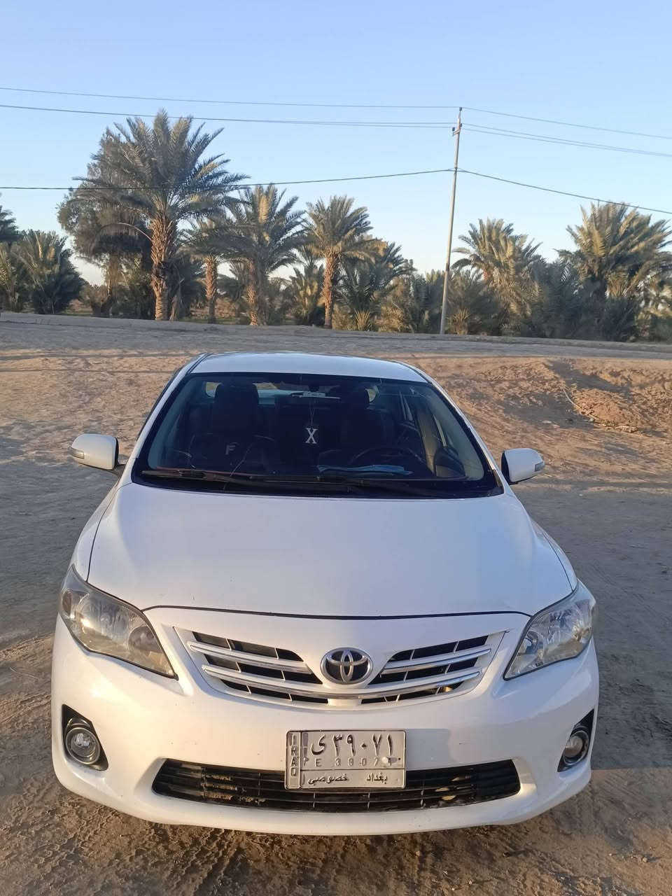 كورلا ٢٠١١ خليجي رقم بغداد محرك ١٨٠٠ مواصفات الشركة العامة جديدة السيارة وجاهزة من كلشي محرك وكير وحدادية وتبريد وتدفئة خير من الله مكفولة من الضربة بيها تكحيلات اثر تشكير صبغ بسبب المي القوي السعر ١١٥ وبيها مجال الشراي يتصل ويدلل مكاني كربلاء ناحية الحسينية 
***********
