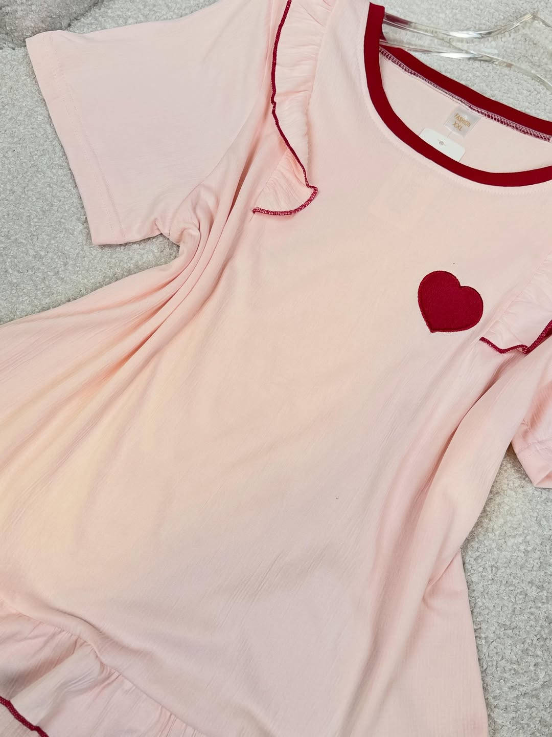 قـطع اخـيرة♥️🍒
الـسعـر10الـف

للحجز و الاستفسار التواصل على الأرقام واتس اب 
***********
***********
***********
***********

توصيل بغداد  5000
توصيل محافظات  5000
