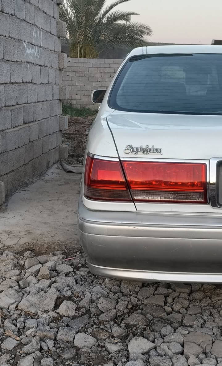 ملكة دخول جديد كرستال اصل
كصة جنطه متوم ارقام وسنويه طبق الاصل مكينه وكير ديفور الزغير كفاله حداديه جديده تخم تاير جديد ستيرن كهربائي 

دكمتين كهربائيات كله شغاله 

سياره جاهزه من كلشي 

السعر 30 وبيه مجال 

مكان الشطره ***********
