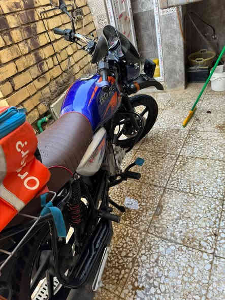 السلام عليكم . بوكسر مديل 2023 مرقمه رقم بغداد 
مكفوله تحويل ثاني يوم سعرها مليونين و 400 بيها مجال
مكاني زعفرانيه وهذا رقمي .***********
