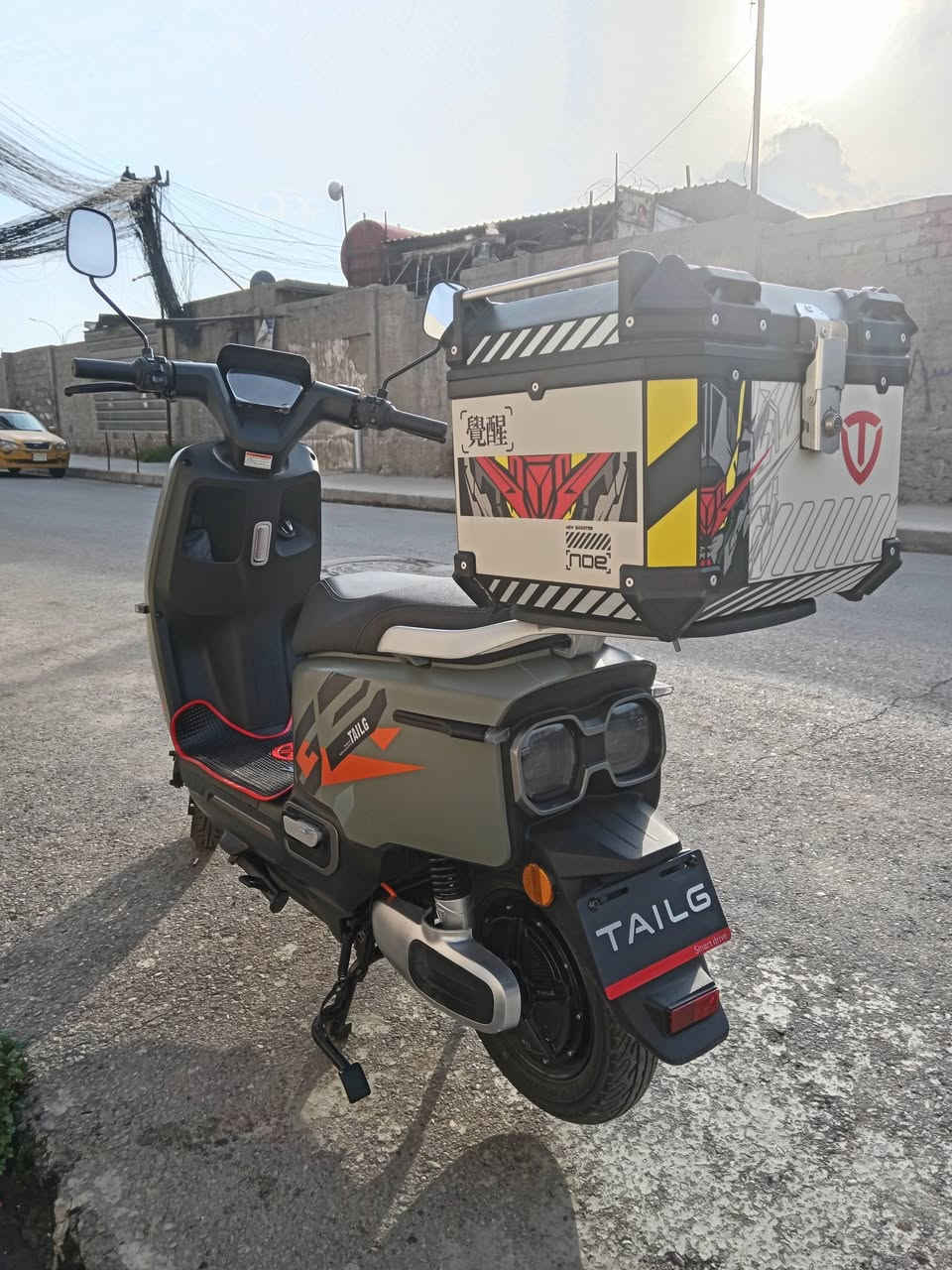 ماطور شحن للبيع ريان تايلج فول مواصفات
مواصفات معروفه الماطور نضيف حيل سرعه 90 حقيقي
6 بطاريات اشاير يمين يسار خلاط دبل بصمه وكرتين
السعر 750 رقم التلفون ***********
