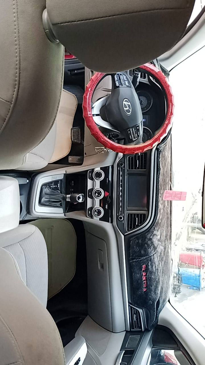 السلام عليكم النترا موديل 2019 وارد امريكي للبيع بيها 3 قطع صبغ فقط بدون دواخل بأسمي تحويل ثاني يوم سونار مرفق بلمنشور السعر  135 وبيها مجال 
                                   مكاني ديالى بعقوبة   
                                    ***********
