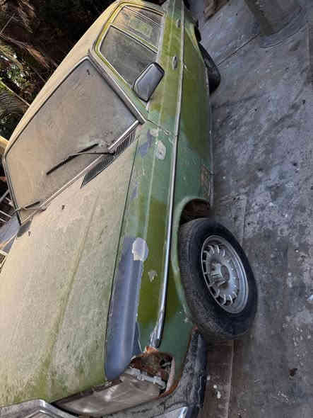 السلام عليكم 
سيارة مارسدس ١٩٨٣ بأسمي سنوية ورقم انكليزي كير ومحرك ونجي  سعر ٣٥ وبيها مجال بسيط 
للإستفسار 
***********
***********
