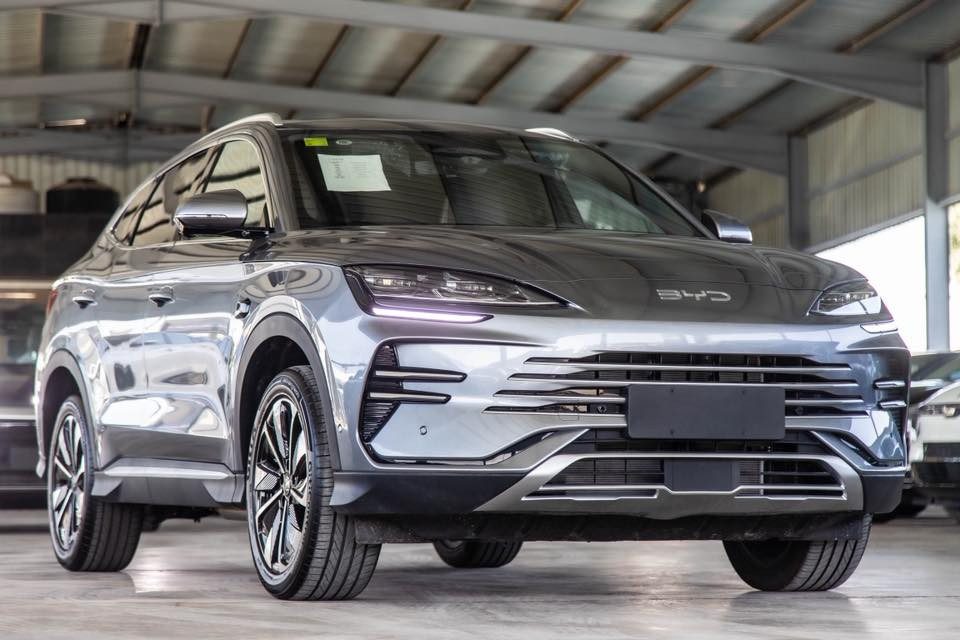 �✨ متوفر الآن لدى المهند للسيارات ✨🚗

🔥 BYD Song Plus Champion Edition DM- i 
بطاريه مبيره تقطع مسافه 160 كم في الشحنه اعلى صنف بجميع الاضافات 
 
2025 🔥
🔹 عداد صفر

🔹 مكفولة

⚙️ المواصفات الفنية:

 • محرك 1500 سي سي

 • 4 سلندر – بنزين

 • قوة 218 حصان

 • حجم خزان الوقود 60 لتر

 • تقطع بالفل الواحد تقريباً 1300 كم

🔋 البطارية:

 • سعة 26.6 كيلوواط

 • نوع Blade Battery

 • تقطع بالشحنة الواحدة حتى 160 كم

 • إمكانية القيادة على الكهرباء بالكامل

🛋️ التجهيزات والإضافات:

✔️ سقف بانوراما

كراسي امامي كهرباء

صندوق كهرباء

✔️ مقاعد جلد كهربائية

✔️ تدفئة وتبريد مقاعد

✔️ ستيرنك مدفأ

✔️ شاحن لاسلكي (Wireless Charger)

✔️ Sentry Mode (وضع الحماية والمراقبة)
✔️ اصطفاف ذاتي

✔️ كاميرا مراقبة

✔️ تحديثات وسوفتوير مستمرة

✔️ جميع التطبيقات مفعّلة

✔️ شاشة أمامية كبيرة متعددة الخصائص

✔️ عداد ديجيتال

✔️ 14 كاميرا (أمامية + جانبية + خلفية)

✔️ أضوية أمامية LED + إضاءة نهارية LED

✔️ تحكم بالطارة

✔️ مثبت سرعة

✔️ جير تتش

✔️ هاندبريك إلكتروني

✔️ بصمة تشغيل ودخول

✔️ فتحات مكيف خلفية

✔️ حساسات أمامية وخلفية

✔️ جنوط ألمنيوم

✔️ صندوق خلفي كهربائي

✔️ مرايا طي كهرباء

✔️ مداخل USB

✔️ أنظمة قيادة متعددة

✔️ Smart Drive

🛡️ أنظمة الأمان:

🔹 Auto Park (اصطفاف ذاتي)
🔹 Blind Spot Monitor (حساس النقطة العمياء)
🔹 Lane Assist (تحديد مسار)
🔹 Radar
🔹 Auto Lights
🔹 Voice Command
🔹 Airbags
🔹 WiFi

📞 للاستفسار يرجى الاتصال على الأرقام التالية:
0797055388

#منطقة_الحره #سيارات #trend #mercedes #freezon #jordan #Amman #ORDER_NOW #luxury_cars #suv_الأردن #byd #BYDSongPlus #BYDSongPro #BYDTang


**إذا كنت صاحب هذا الإعلان وتريد حذفه لأي سبب، رجاءا أرسل رسالة إلى الدعم الفني**