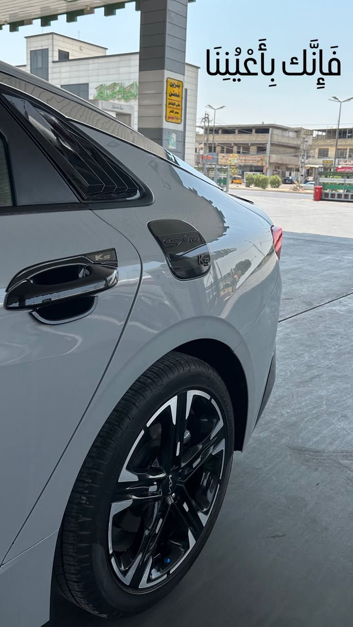السلام عليكم
للبيع أو المراوس حسب القناعة

كيا K5 GT Line

موديل 2024

▪️ المحرك: 1600 تيربو

▪️ الممشى: 13 

▪️ الرقم: بغداد – باسمـي

الحالة:

 • حادثها بارد بنيد

 • الصندوق بارد 

 • باب خلفي جهة الراكب صار بيه بارد داخل العراق

 • بدووون إيرباك

المواصفات:

 • بصمة + تشغيل عن بعد

 • 4 أنظمة قيادة (عادي – سبورت – اقتصادي – ذكي)

 • رادار (أمامي – جانبي – خلفي)

 • توقف ذاتي أمامي وخلفي

 • تحديد مسار

 • LED أمامي وخلفي

 • لايت 3 عدسات زينون

 • Android Auto & Apple CarPlay

 • شاشة لمس + شاشة أعطال

 • كاميرا

 • سايد بريك كهربائي

 • تحكم ستيرن جهتين

 • نظام أوتو

السعر 198 وبيها مجال 

📍 المكان: بغداد – البلديات

📞 الاتصال: ***********
