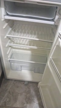 ثلاجه ناشونال • نظيفه • بدون غاز