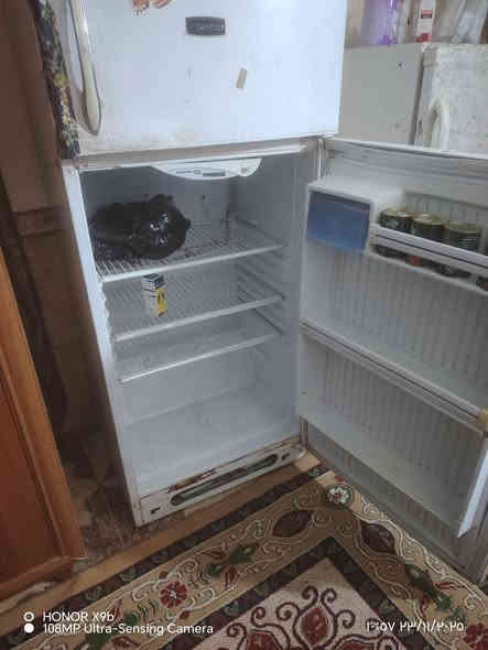 مكلف بنشر 
ثلاجات 2للبيع وحده شغاله وثلج خير من الله 
ولثانيه نقص غاز مكانهن حي العدس ***********
