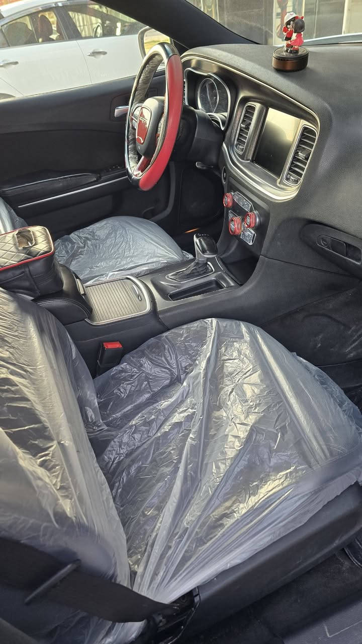 السلام عليكم
جارجرSXT  ٢٠١٦ ابيض باسمي اربيل  

اربع اصابع بارد باب السايق فقط 

تخم تاير صدر امامي خلفي تبريد ثلج 

سياره ميحتاجلها مصرف 

مكان السياره صلاح الدين تكريت 

السعر ٢١٠ $ بيها مجال قليل 

*********** وات ساب
