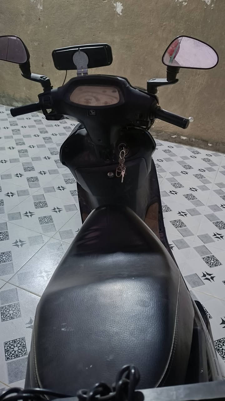 سبيسي ماليزي للبيع نظيفة الاتصال على ***********
