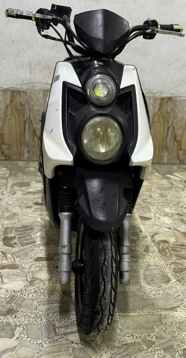 سلام عليكم سكنس جبلي دراجه فول شلعه معدل طياره كلجات رياضي ما تلزم الدراجه مكينه مكفوله كهربايات كلهه شغاله ابد ما بيهه نقص اوراق كامله دراجه نضيفه مال رمبه تايرات دبلات جدد سعر 850 بغداد المشتل ***********
