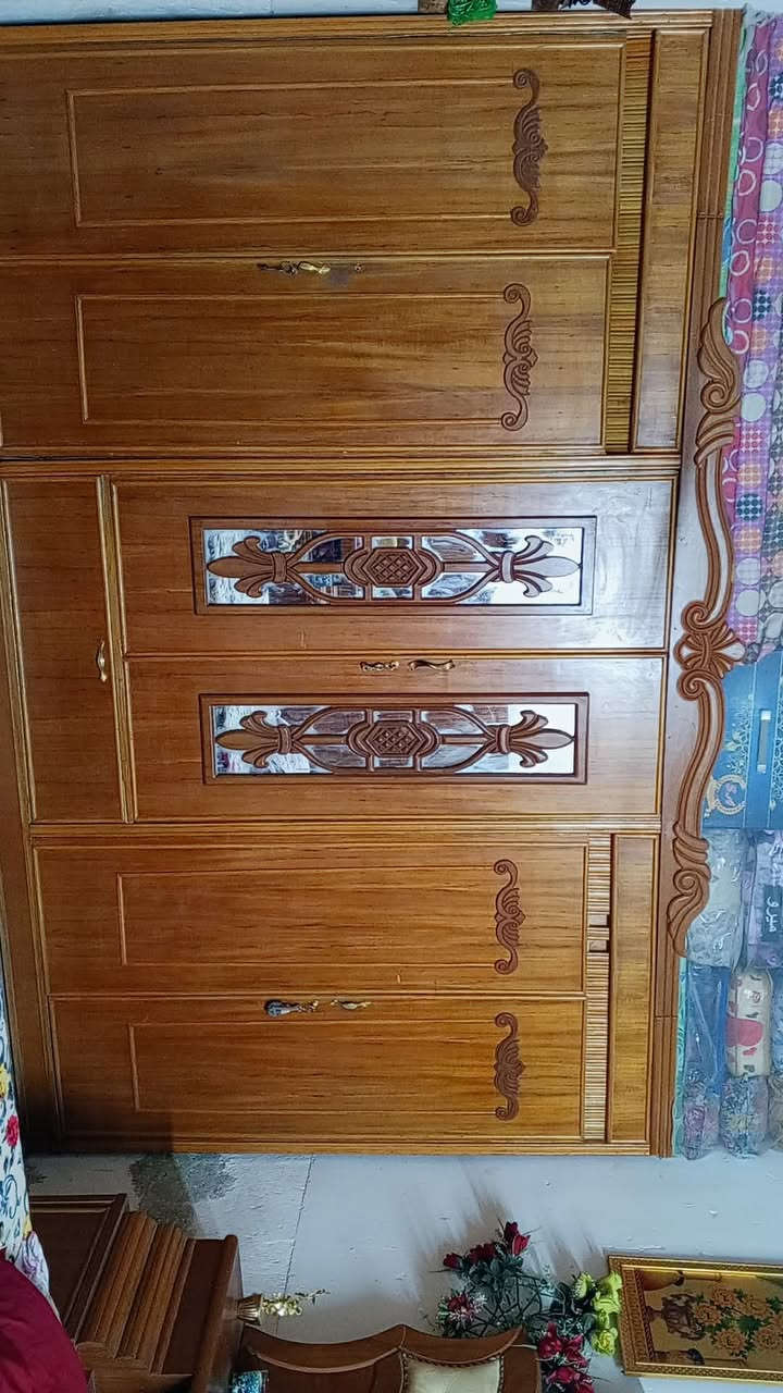 غرفه اخشاب نضيفه بيها اضرار قليلة اذا مراوس عادي العنوان بابل شوملي.
عندك غراض منزليه او غرف نوم انشهرن بعموله اي استفسار خاص.


**إذا كنت صاحب هذا الإعلان وتريد حذفه لأي سبب، رجاءا أرسل رسالة إلى الدعم الفني**