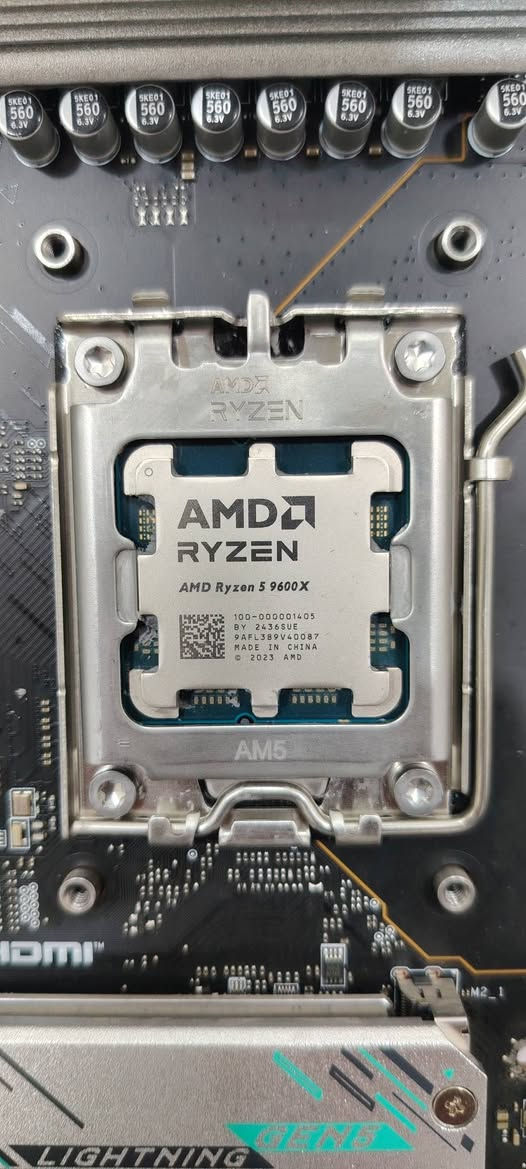 السلام عليكم حبايب
معالج + مذر بورد
المعالج R5-9600x
مذر بورد الوحش X670E وايفاي
DDR5
السعر 525 شامل التوصيل


**إذا كنت صاحب هذا الإعلان وتريد حذفه لأي سبب، رجاءا أرسل رسالة إلى الدعم الفني**