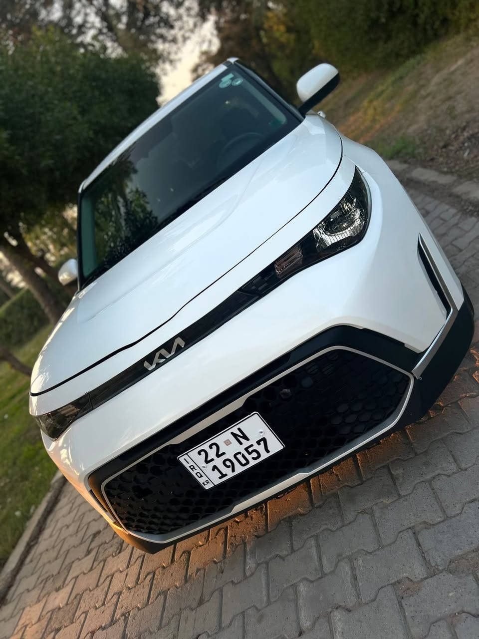 يا الله
كيا سول 2023 لون أبيض 
حادث سطحي بدون دواخل

محرك 2000 دوش 
عداد مشي 51 الف 

مواصفات 
رادارات 
شاشه اعطال 
عدادات الكترونيه 
شاشه حجم كبير تدعم خرائط 
كامره خلفية 
ويل كب 
فول تحكم ستيرن 
قياده ذاتيه 
اوتو ستوب تلقائي لمنع تصادم 
وبعد هواي مواصفات المعروفه 

حادث سياره بنيد صبغ وجاملغ بارد بسيط 
بدون دواخل سياره جاهزة ونضيفه 

عنوان كاظمية جكوك 
سعر 157 
استفسار ***********
