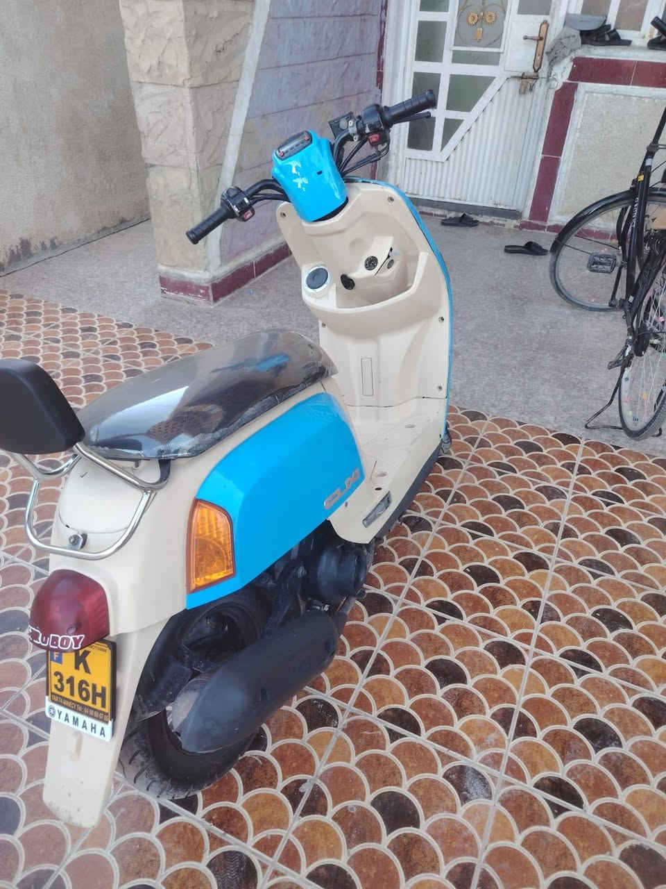 السلام عليكم بوليس نوزل دراجة مال رمبة دراجة بلادية ماعدة الكڤرات تجاري صارله سبوع من نزلت من الرمبة مكينة 49بلادية 
السعر 850وبيه مجال الطيبين
مكان ديالى بعقوبة يم مجمع التحرير 
الرقم***********
