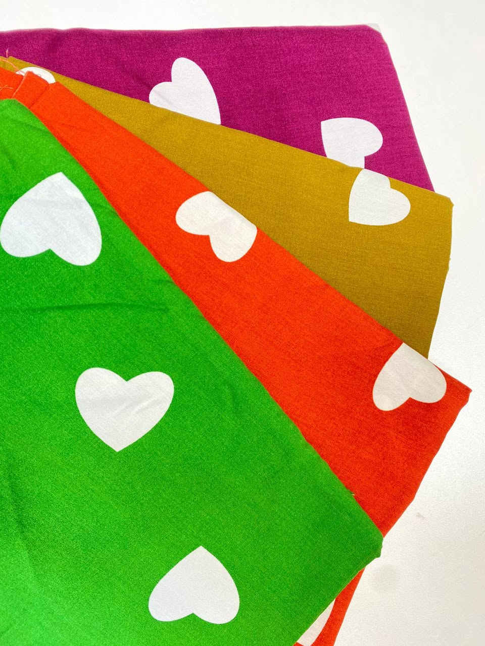 كشمير ايطالي جمله ومفرد الحجز وات ساب *********** يوجد توصيل سريع لكل محافظات العراق خلال يوم واحد فقط خياطة علي الخياط
