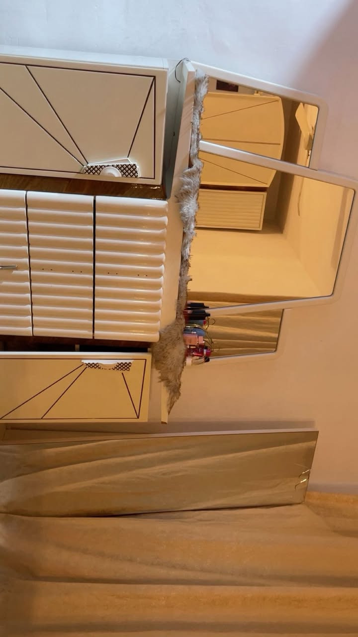 ب700.


**إذا كنت صاحب هذا الإعلان وتريد حذفه لأي سبب، رجاءا أرسل رسالة إلى الدعم الفني**