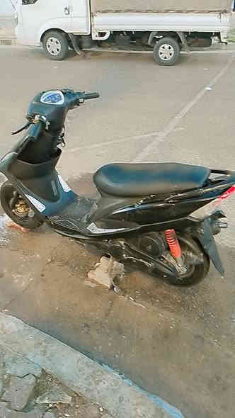 دراجه ماكس عدله دراجه ابلاديه بس الكفر الامامي تجاريه 
بوشه 55بلادي ابد ما مفتوحه صالنصه FMدراجه سلف هندر 
كلشي شغال بيه اشارت يمنه يسره هورن للتواصل متوفر واتساب 
***********
