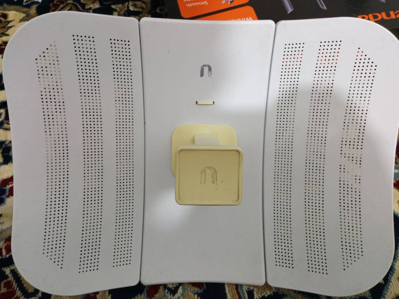 منضومة انترنيت كامله (سعرها 90)
راوتر tenda ac1200 ac8 نضيف حيل استعمال اقل الشهر
نانو نضيف
واير 20متر
مكاني المسيب حي المصطفى 
تواصل رقمي:- *********** اتصال او واتساب
