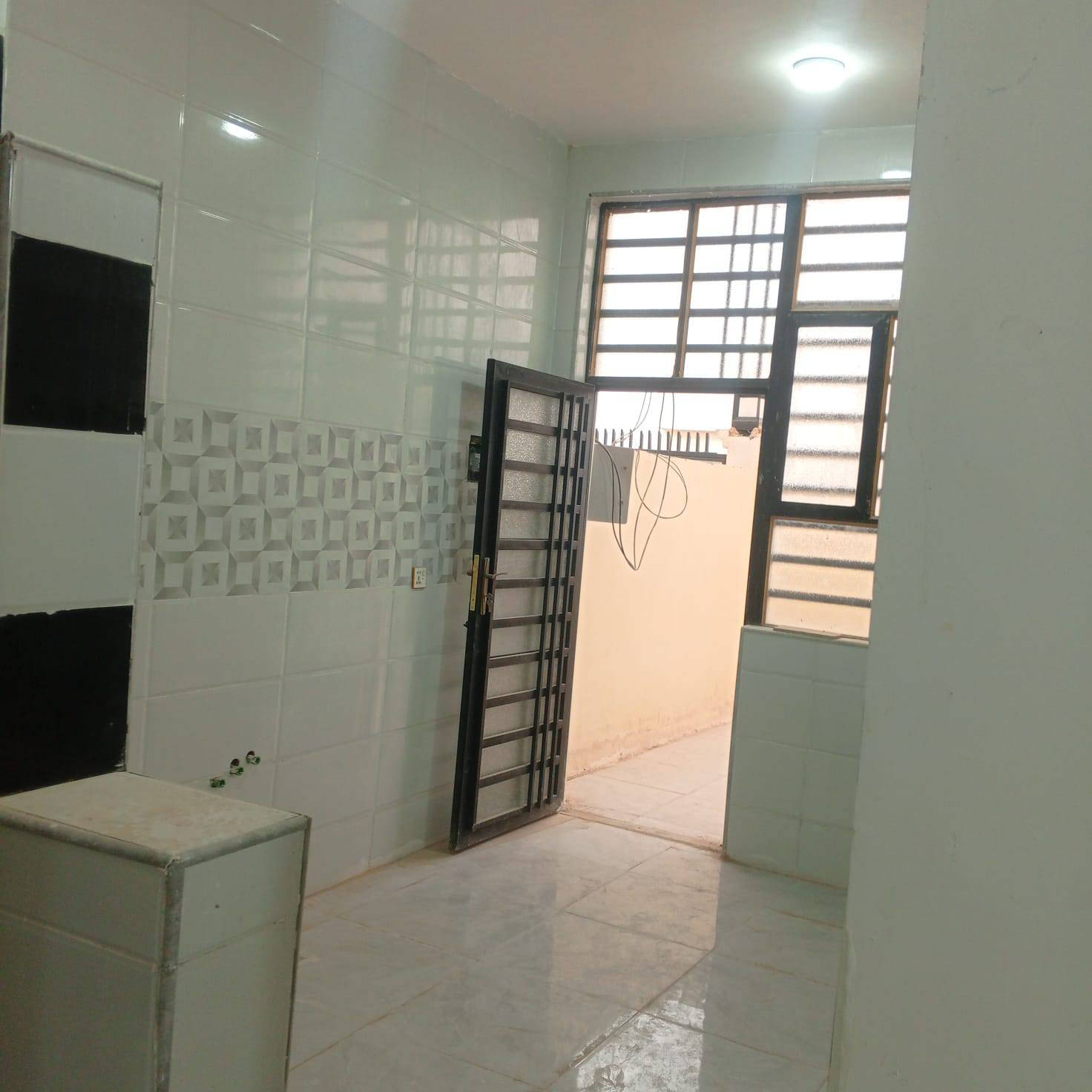 (((يعلن مكتب بركات الزهراء)))
#بيت مساحه 130سعر💵43💵وبيه مجال 
  م #طابو_زراعي  سند ٢٥
نجف مقابل ملحق قريه لغدير  مباشر مباشر 🤑   

غرفه 2// مطبخ// صاله// استقبال// صحيات خارج وداخل 

كراج

بناء ممتاز// اساس وسقف صب 
طابوق 🧱 جمهوري

كل البيت #سقوف_ثانويه

كل الخدمات موجوده 
مدارس 🏫 سوق #تبليط 

مقابل  قرية الغدير #مكتب_بركات _الزاهراء عامود 301بلضبط ***********عنوان نجف
