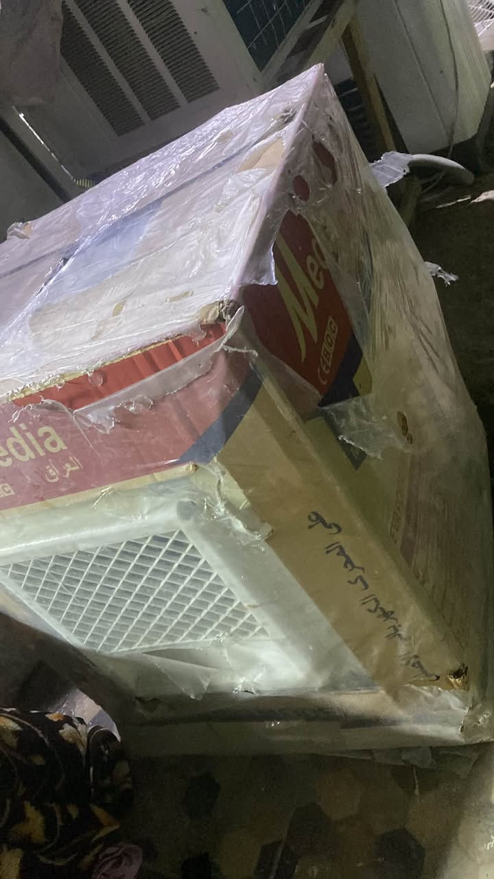 مبرده جديده البارحه اخذته للبيع اخذته ب185  ابيع ب150قفل   ماطوره نحاس الاصلي ايراني والمكيف نضيف هوا بارد ثلج ب180


**إذا كنت صاحب هذا الإعلان وتريد حذفه لأي سبب، رجاءا أرسل رسالة إلى الدعم الفني**