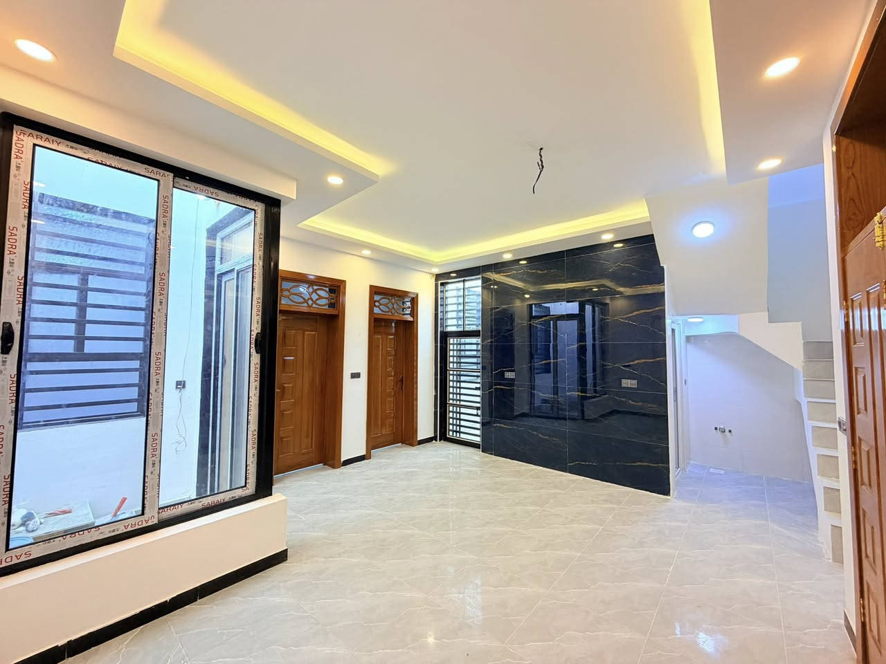 المساحه ١٥٠ م. طابو زراعي. بناء فوق الممتاز
شغل درجه اولى // 

 غرفتين نوم 

ابواب وشبابيك درجه اولى 

 البيت جاهز من كلشي 

#مفتاح

#المكان النجف ملحق حي ميسان // شارع الزوار // قرب الكرعاوي

#ملاحظه البيت بداية الشارع ويوجد فيديو كامل للبيت والشارع

***********

*********** وتساب او اتصال

السعر ٧٦ مع المجال
