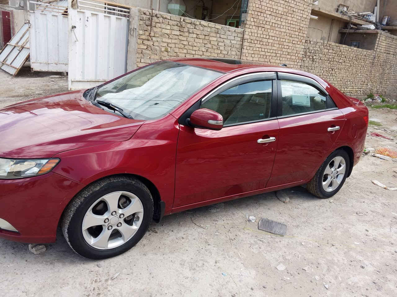 سياره للبيع كيا فورتي 2010 محرك 2000 دوش سياره باسمي رقم بغداد تفاصيلها بالسونر مكان السياره بغداد سعر 92 وبيها مجال رقم الهاتف ***********
